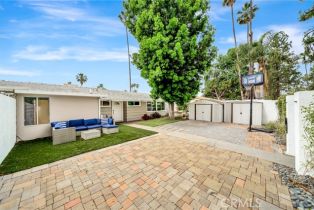 Single Family Residence, 19706 Victory blvd, Woodland Hills, CA 91367 - 5