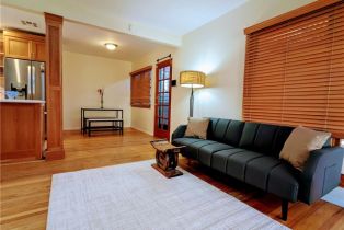 Single Family Residence, 15123 Killion st, Sherman Oaks, CA 91411 - 10