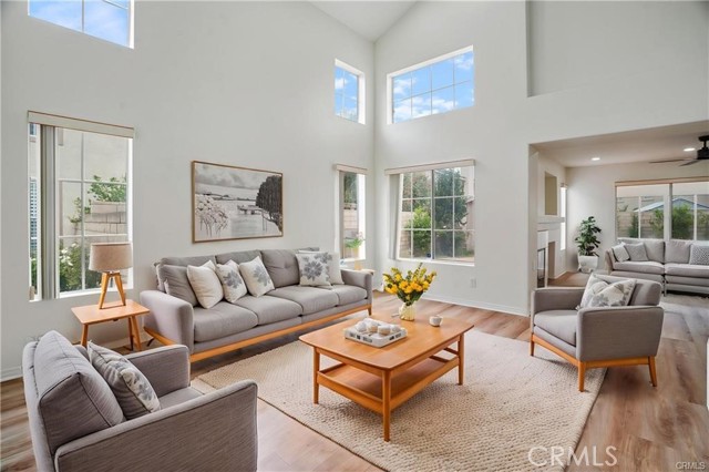 Single Family Residence, 701 Caliente way, Oxnard, CA 93036 - 1