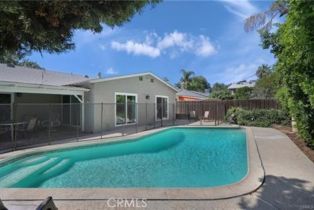 Single Family Residence, 22335 Kittridge st, Woodland Hills, CA 91303 - 22