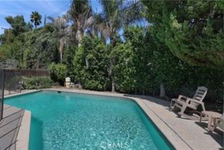 Single Family Residence, 22335 Kittridge st, Woodland Hills, CA 91303 - 24