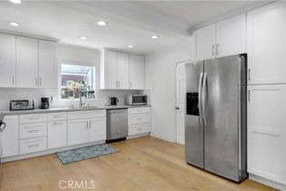 Single Family Residence, 22335 Kittridge st, Woodland Hills, CA 91303 - 8