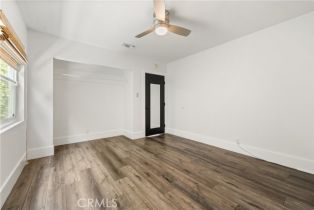 Single Family Residence, 4739 Greenbush ave, Sherman Oaks, CA 91423 - 19