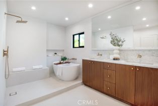 Single Family Residence, 11268 Dona Lola dr, Studio City, CA 91604 - 23