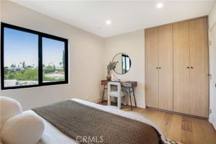 Single Family Residence, 11268 Dona Lola dr, Studio City, CA 91604 - 33