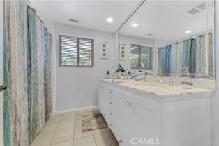 Single Family Residence, 17426 Flanders st, Granada Hills, CA 91344 - 14