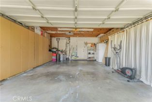 Single Family Residence, 17426 Flanders st, Granada Hills, CA 91344 - 34