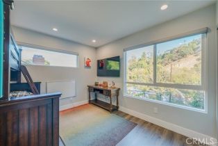 Single Family Residence, 3921 Beverly Glen blvd, Sherman Oaks, CA 91423 - 13
