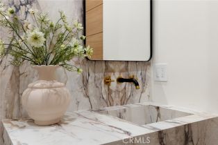 Single Family Residence, 22640 Clarendon st, Woodland Hills, CA 91367 - 11