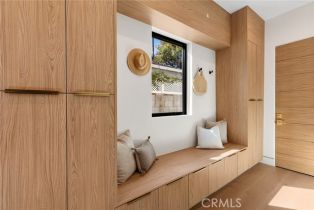 Single Family Residence, 22640 Clarendon st, Woodland Hills, CA 91367 - 25