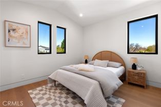 Single Family Residence, 22640 Clarendon st, Woodland Hills, CA 91367 - 43