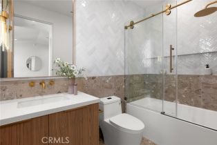 Single Family Residence, 22640 Clarendon st, Woodland Hills, CA 91367 - 44