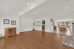 Single Family Residence, 4854 Ranchito ave, Sherman Oaks, CA 91423 - 10