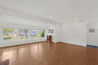 Single Family Residence, 4854 Ranchito ave, Sherman Oaks, CA 91423 - 11