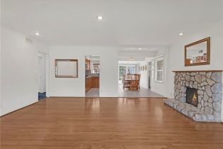 Single Family Residence, 4854 Ranchito ave, Sherman Oaks, CA 91423 - 12