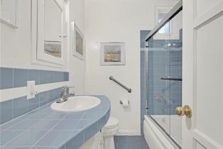 Single Family Residence, 4854 Ranchito ave, Sherman Oaks, CA 91423 - 23