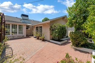 Single Family Residence, 4854 Ranchito ave, Sherman Oaks, CA 91423 - 29