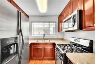 Condominium, 5550 Owensmouth ave, Woodland Hills, CA 91367 - 9