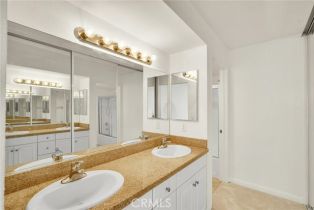 Condominium, 5550 Owensmouth ave, Woodland Hills, CA 91367 - 17