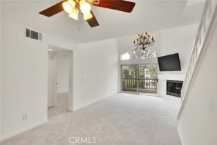 Condominium, 5550 Owensmouth ave, Woodland Hills, CA 91367 - 5