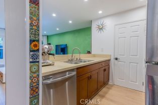 Condominium, 18350 Hatteras st, Tarzana, CA 91356 - 6