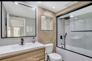 Single Family Residence, 4600 Poe ave, Woodland Hills, CA 91364 - 12