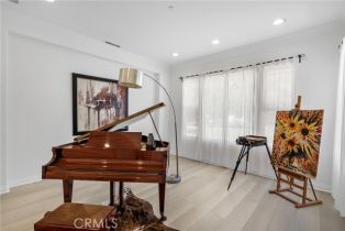 Single Family Residence, 26743 Mont Calabasas dr, Calabasas, CA 91302 - 9