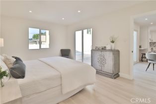 Residential Income, 22133 Victory blvd, Woodland Hills, CA 91303 - 23