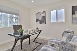 Residential Income, 22133 Victory blvd, Woodland Hills, CA 91303 - 31