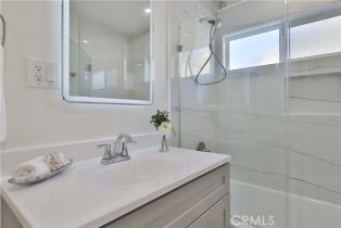 Residential Income, 22133 Victory blvd, Woodland Hills, CA 91303 - 39