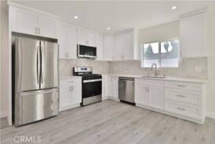 Residential Income, 22133 Victory blvd, Woodland Hills, CA 91303 - 48