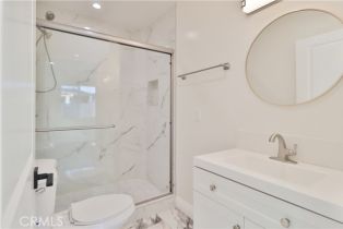 Residential Income, 22133 Victory blvd, Woodland Hills, CA 91303 - 51