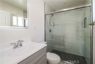 Residential Income, 22133 Victory blvd, Woodland Hills, CA 91303 - 56