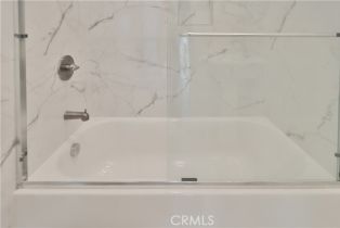 Residential Income, 22133 Victory blvd, Woodland Hills, CA 91303 - 57