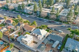 Residential Income, 22133 Victory blvd, Woodland Hills, CA 91303 - 65