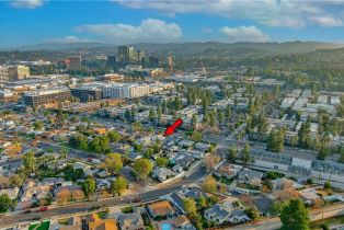 Residential Income, 22133 Victory blvd, Woodland Hills, CA 91303 - 68