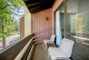 Condominium, 21930 Marylee st, Woodland Hills, CA 91367 - 10
