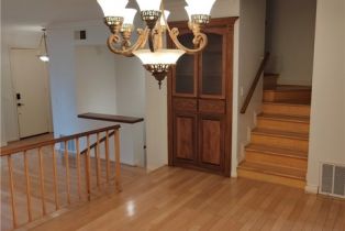 Townhouse, 21820 Marylee street, Woodland Hills, CA 91367 - 13