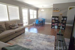 Single Family Residence, 16701 Chatsworth st, Granada Hills, CA 91344 - 13