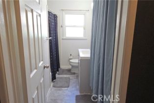 Single Family Residence, 16701 Chatsworth st, Granada Hills, CA 91344 - 14