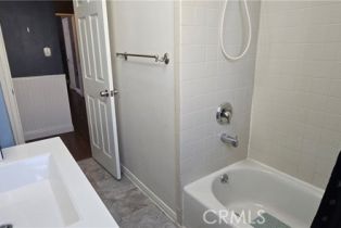 Single Family Residence, 16701 Chatsworth st, Granada Hills, CA 91344 - 15