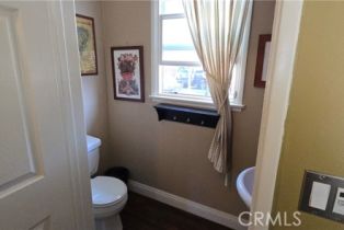 Single Family Residence, 16701 Chatsworth st, Granada Hills, CA 91344 - 31