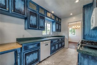 Single Family Residence, 17556 Tribune street, Granada Hills, CA 91344 - 8