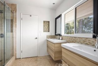 Single Family Residence, 5177 Medina rd, Woodland Hills, CA 91364 - 17