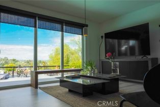 Single Family Residence, 5177 Medina rd, Woodland Hills, CA 91364 - 4