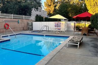 Townhouse, 18319 Collins st, Tarzana, CA 91356 - 14