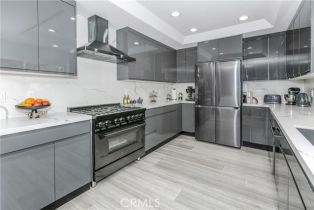 Single Family Residence, 10670 Deering ave, Chatsworth, CA 91311 - 11