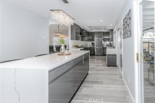 Single Family Residence, 10670 Deering ave, Chatsworth, CA 91311 - 12