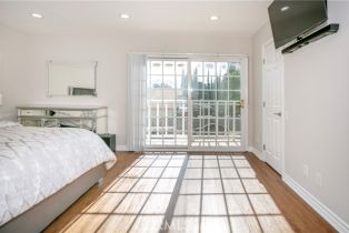 Single Family Residence, 10670 Deering ave, Chatsworth, CA 91311 - 26