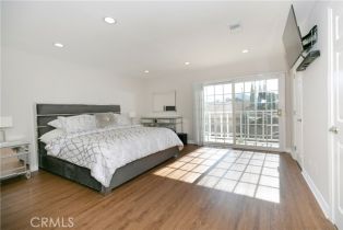 Single Family Residence, 10670 Deering ave, Chatsworth, CA 91311 - 27